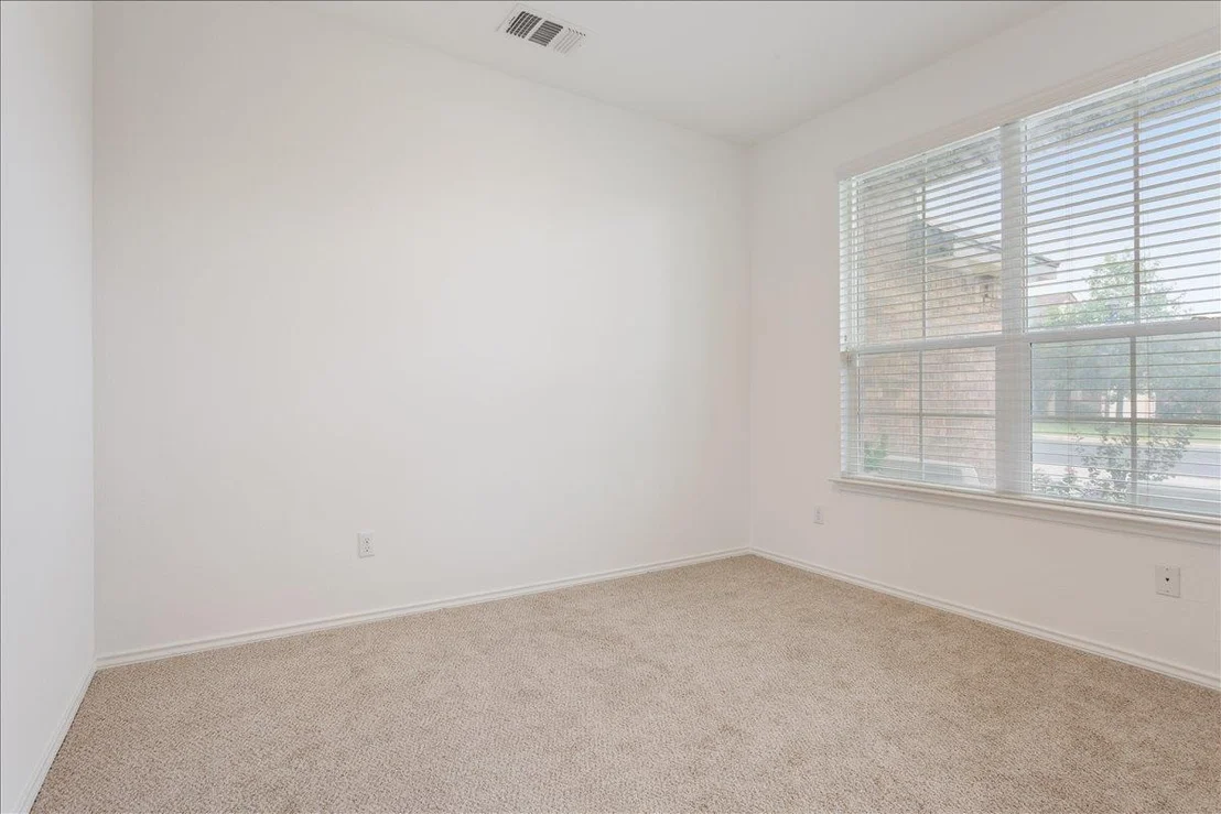 Photo of 240 Foster LN