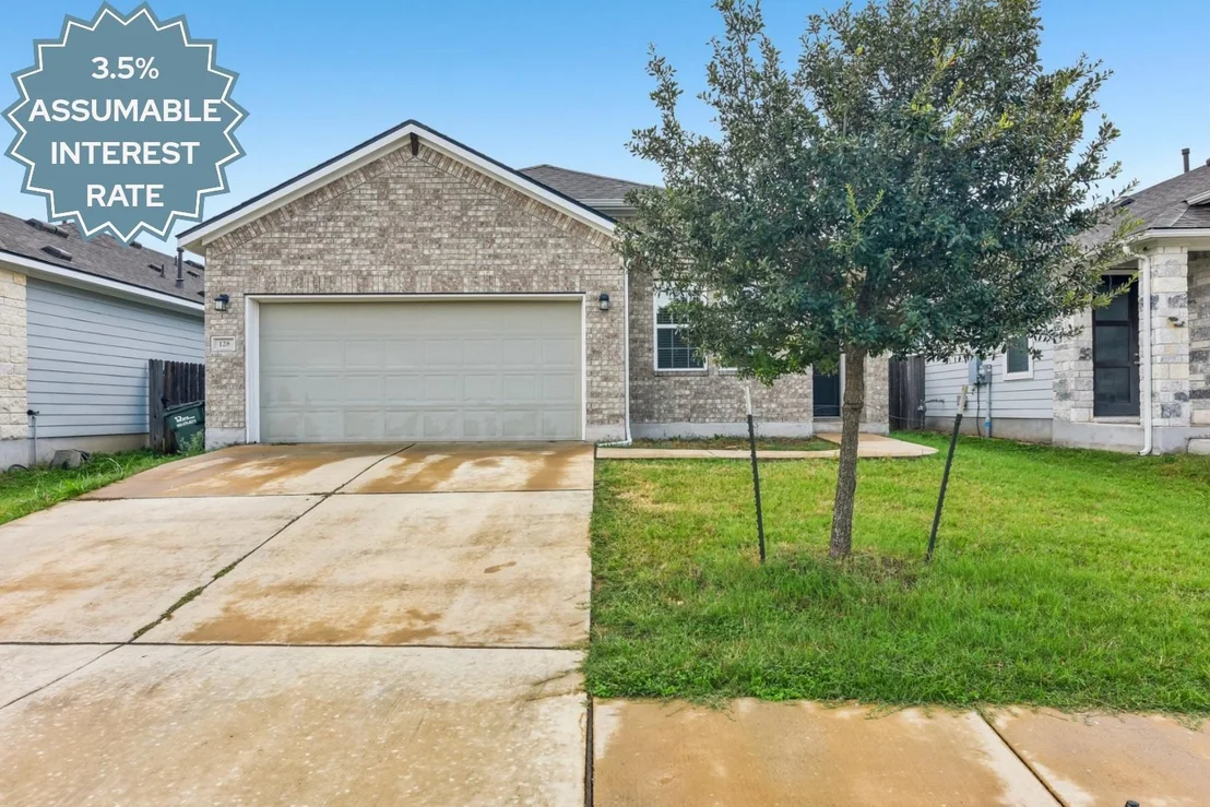 Photo of 128 Lacey Oak LOOP