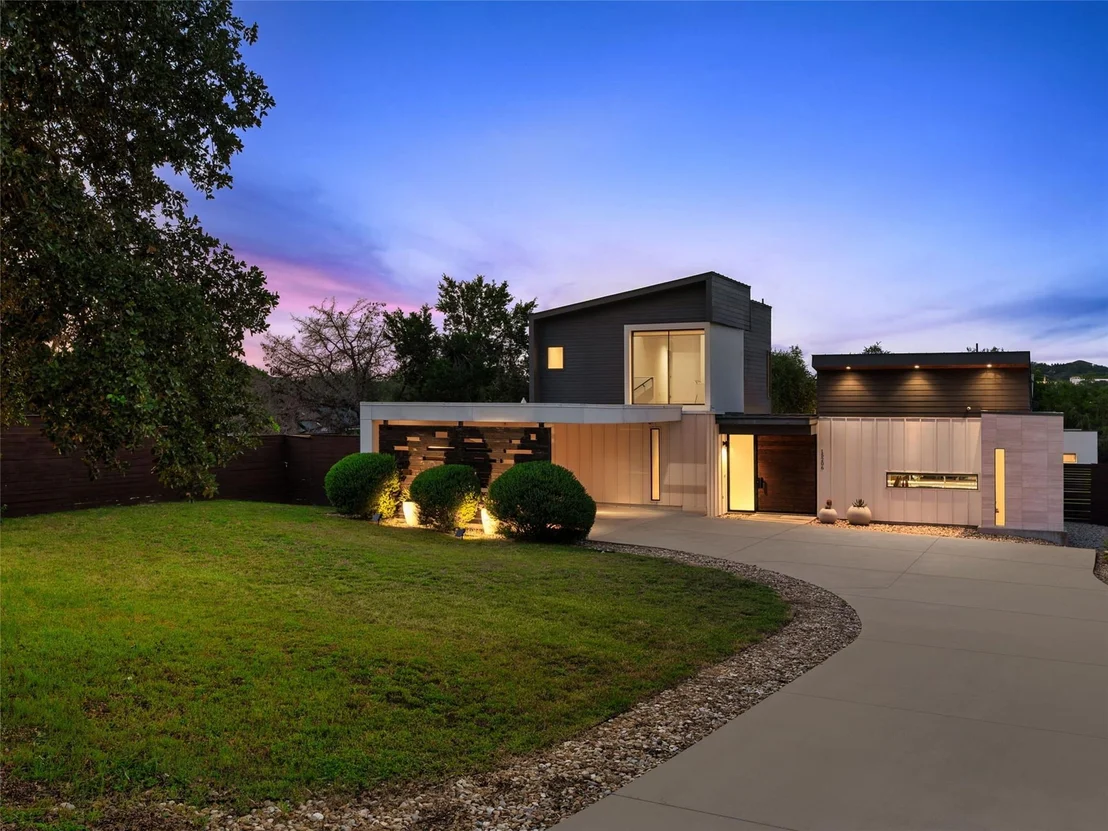 Photo of 15206 General Williamson Dr