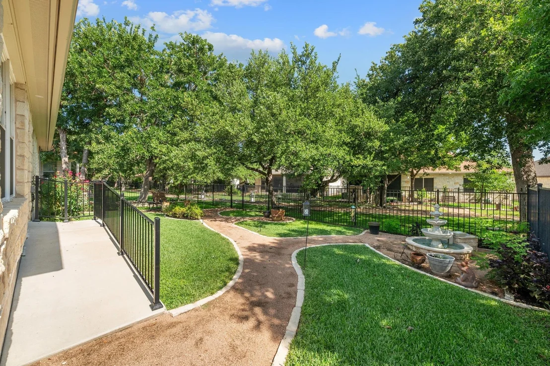 Photo of 811 River Walk TRL
