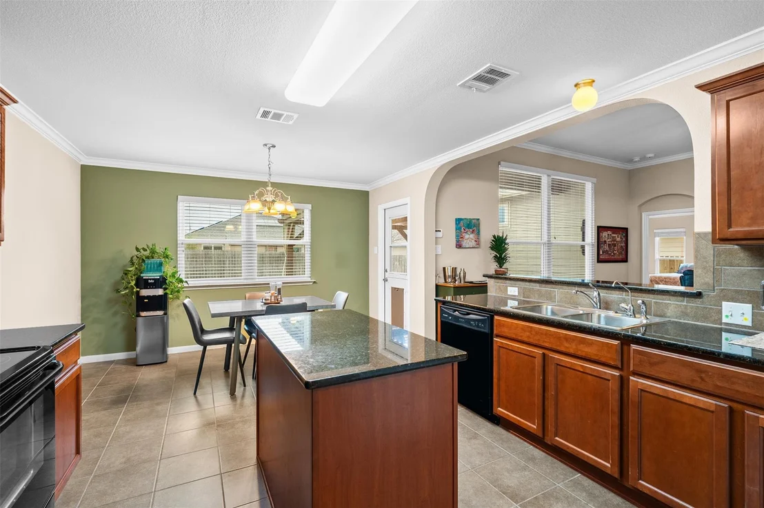 Photo of 5932 Alexandria DR