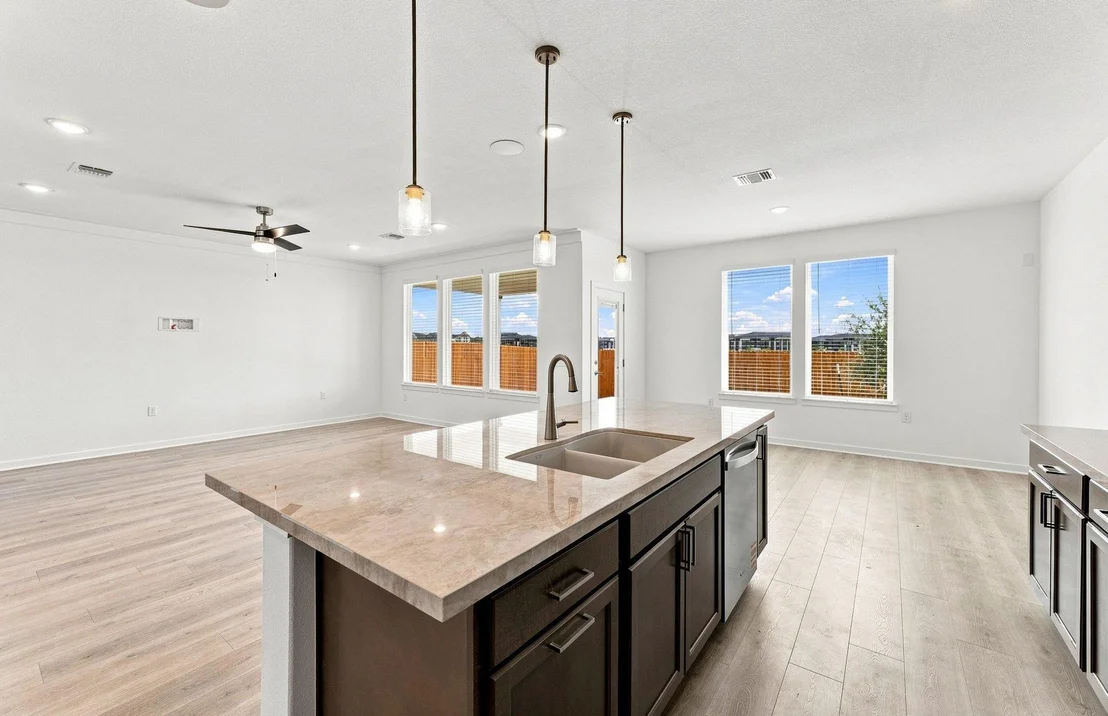 Photo of 5210 Monarda Mint DR