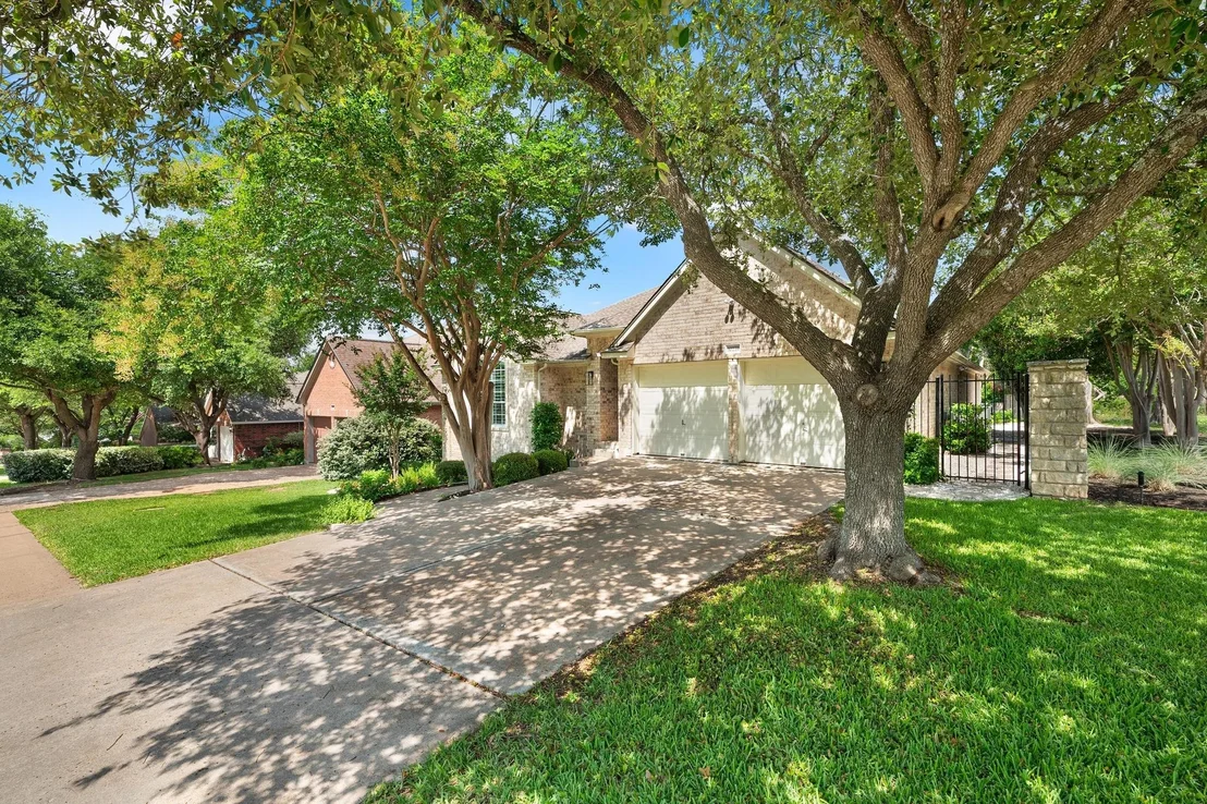 Photo of 10239 Scull Creek DR