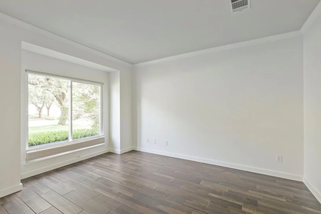 Photo of 12052 Tulare DR