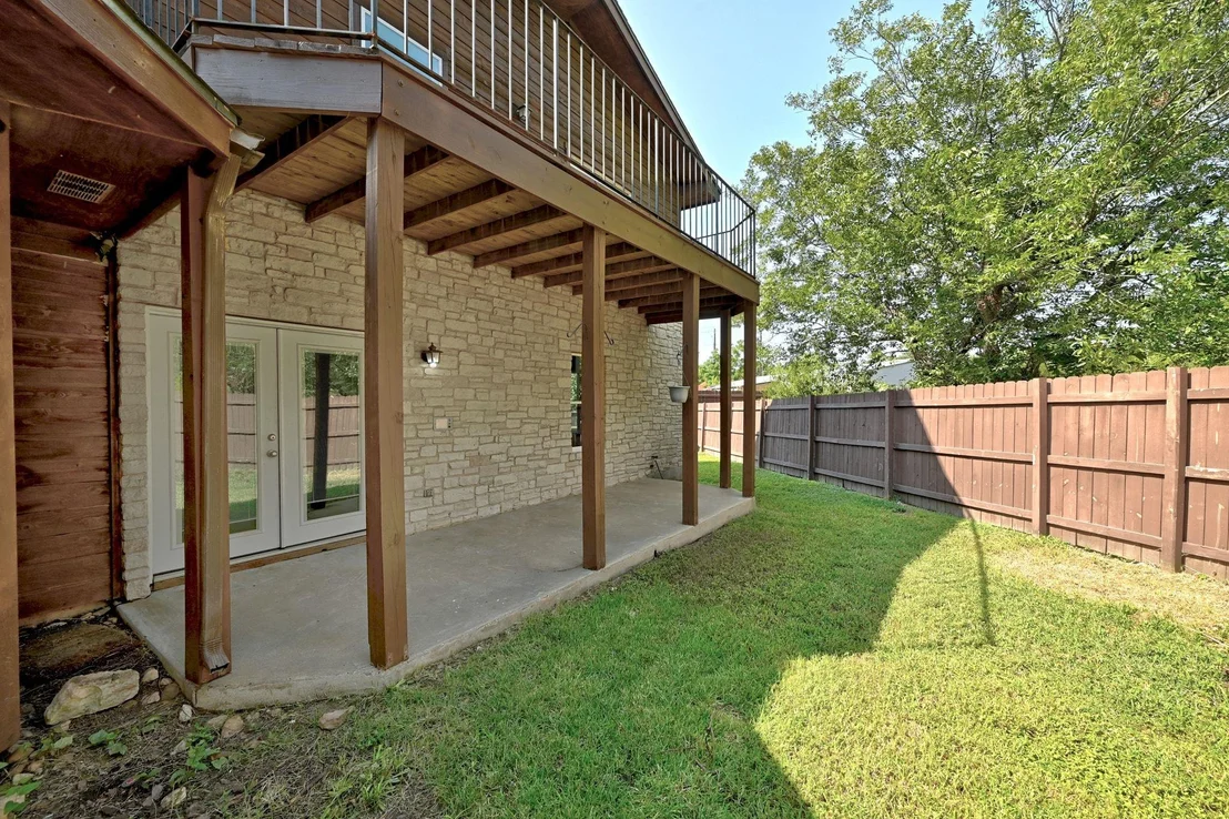 Photo of 1904 Cedar Ridge DR