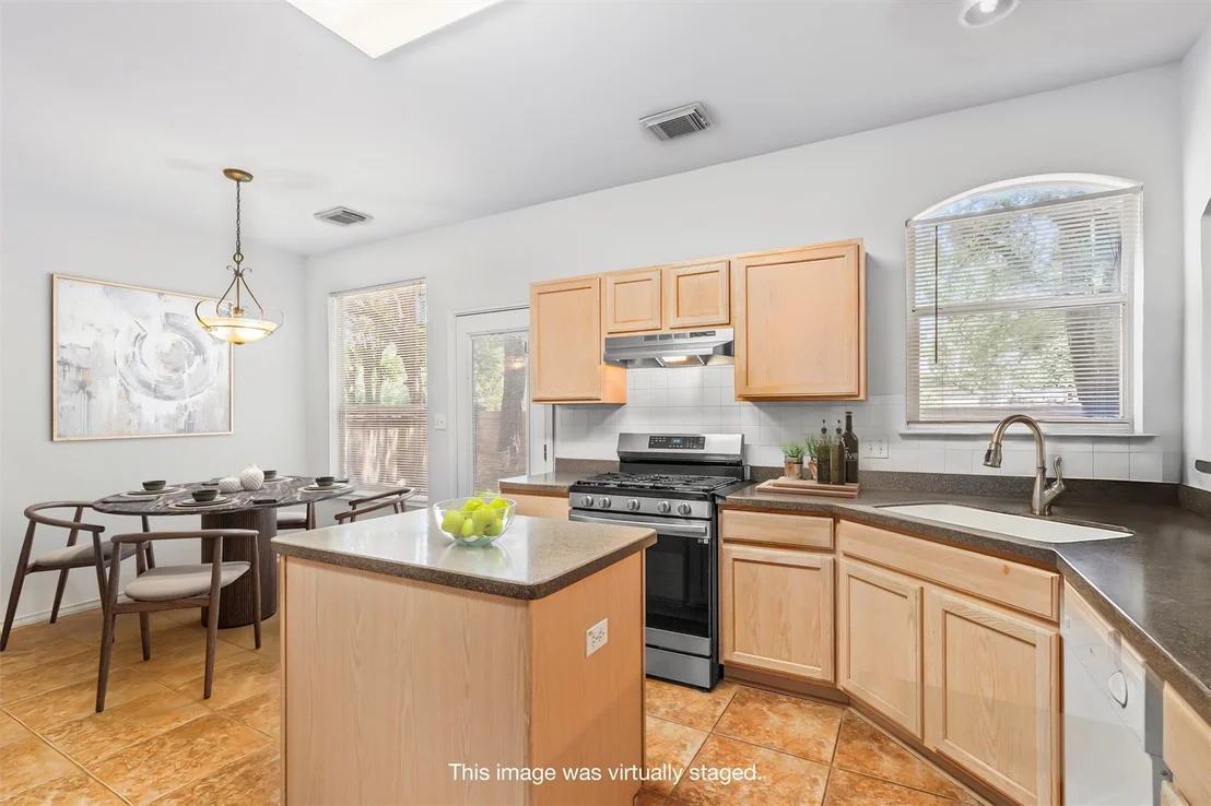 Photo of 4118 N Summercrest LOOP
