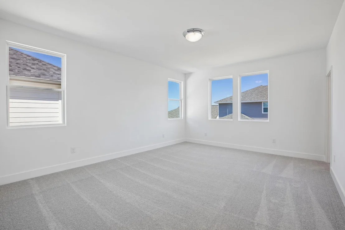 Photo of 125 Maverick Ave