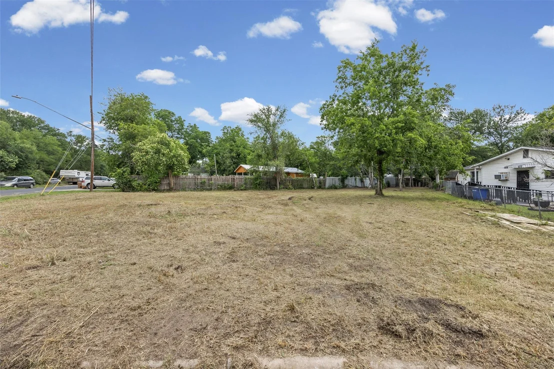 Photo of 1201 Fort Branch BLVD