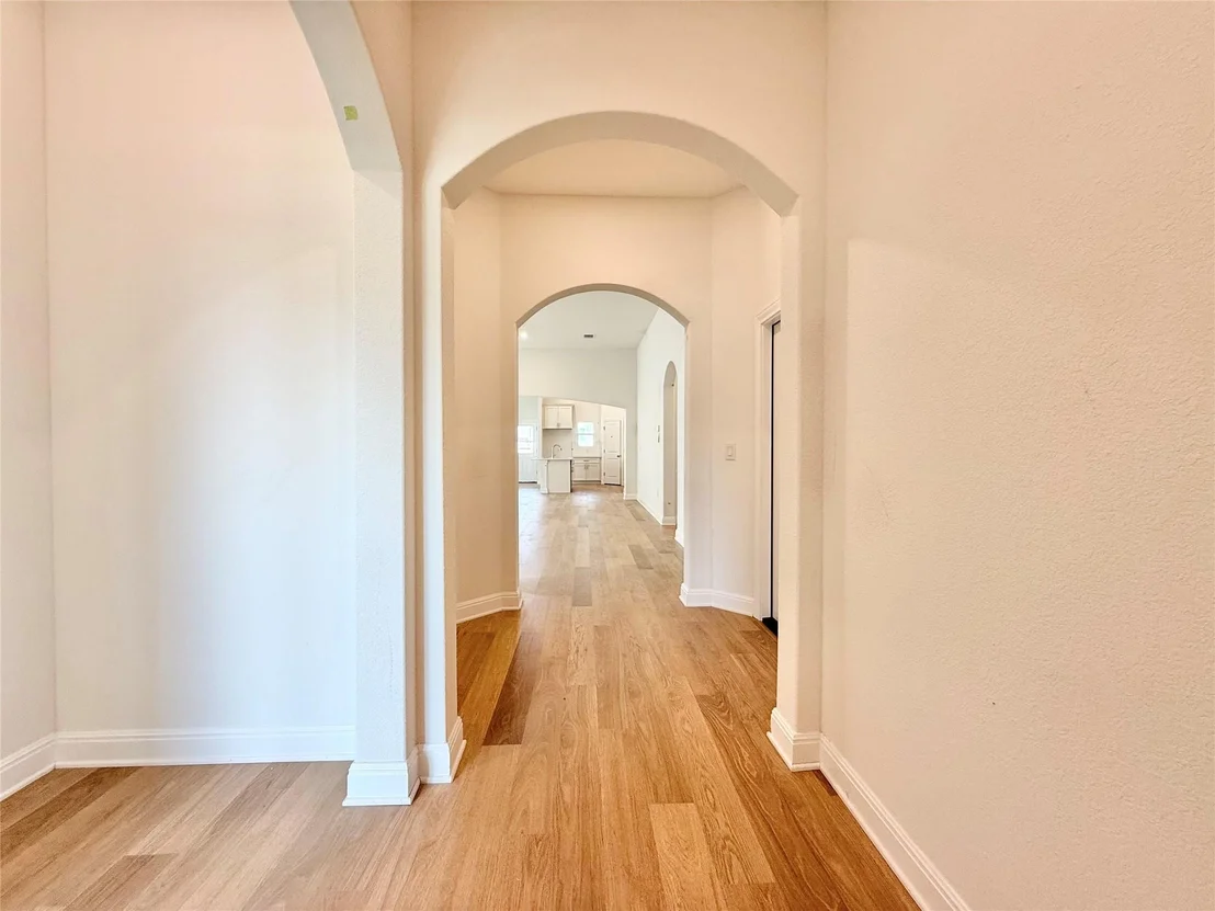 Photo of 5841 Marsh LN