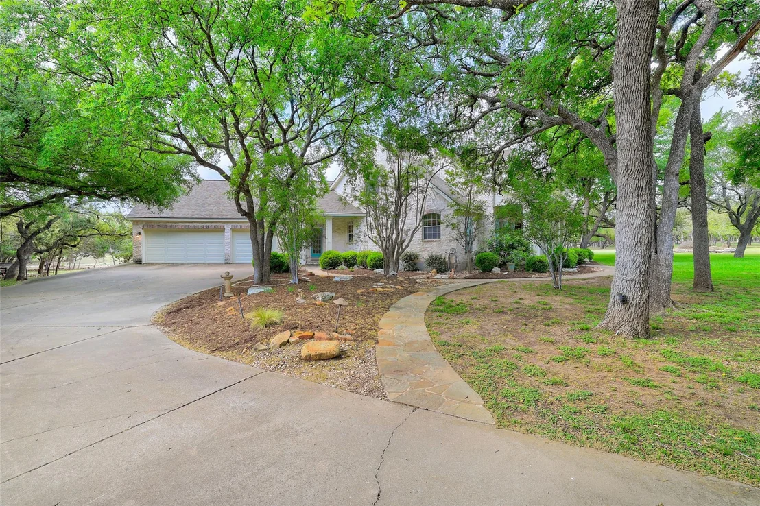 Photo of 426 Logan Ranch RD