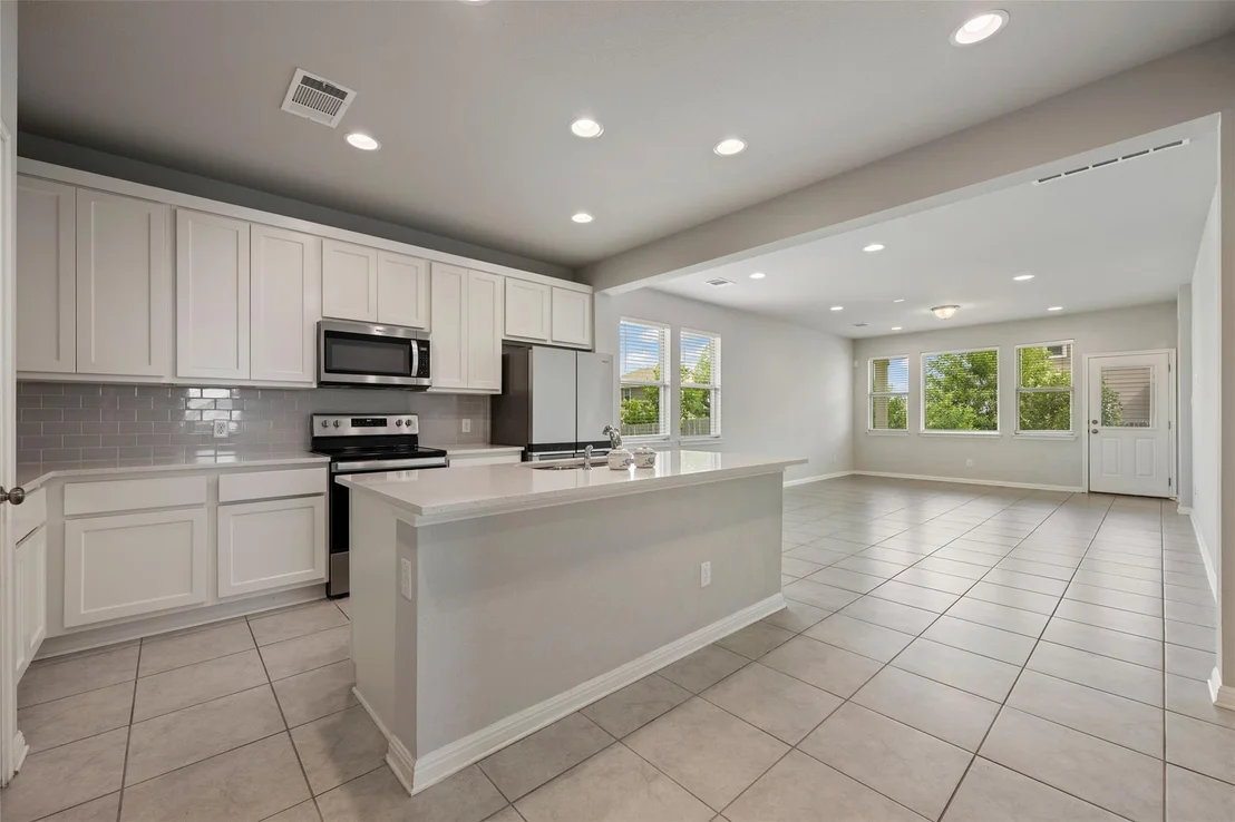 Photo of 101 Quiet Man DR