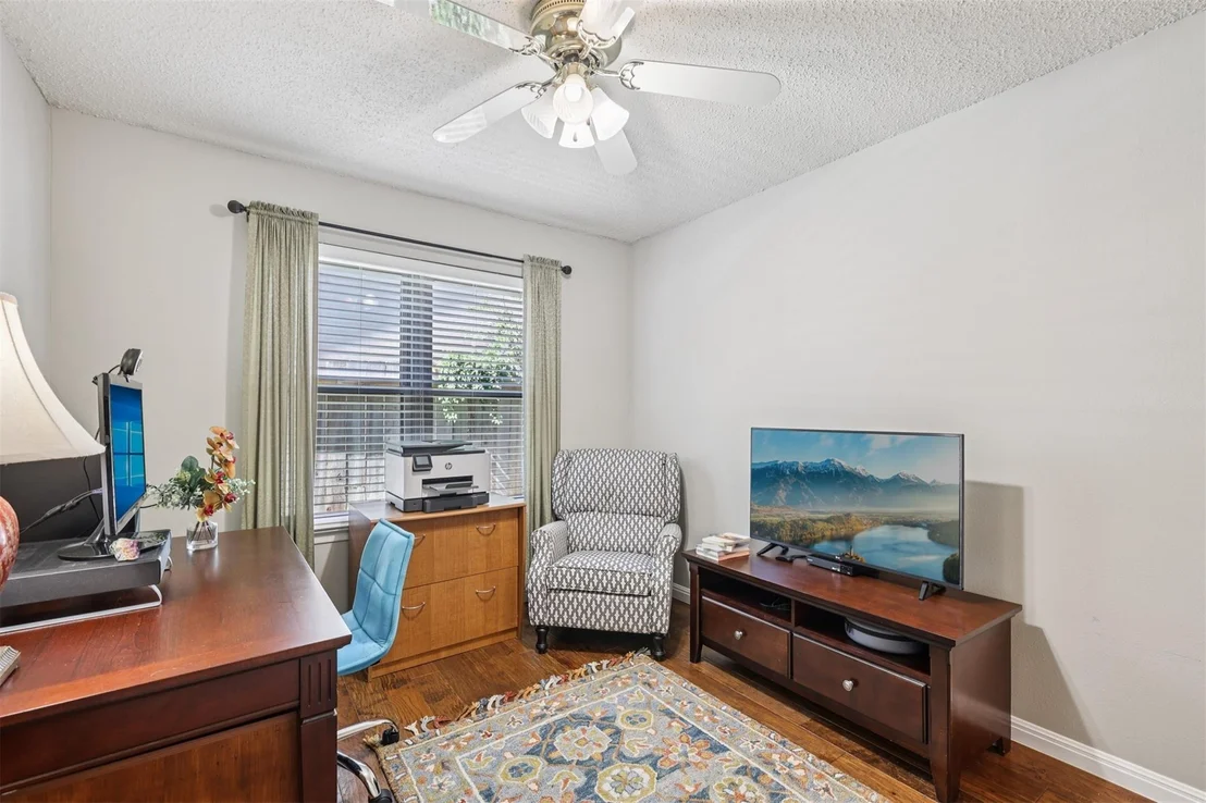 Photo of 5831 Secrest DR