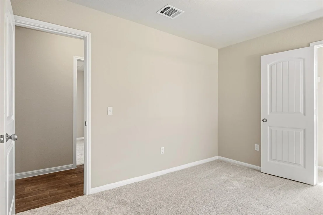 Photo of 201 Yoakum ST