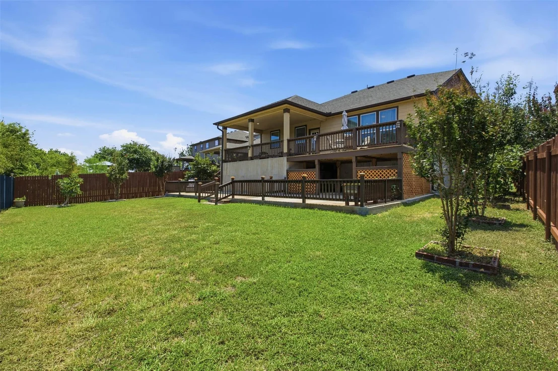 Photo of 626 Landon Samuel LOOP