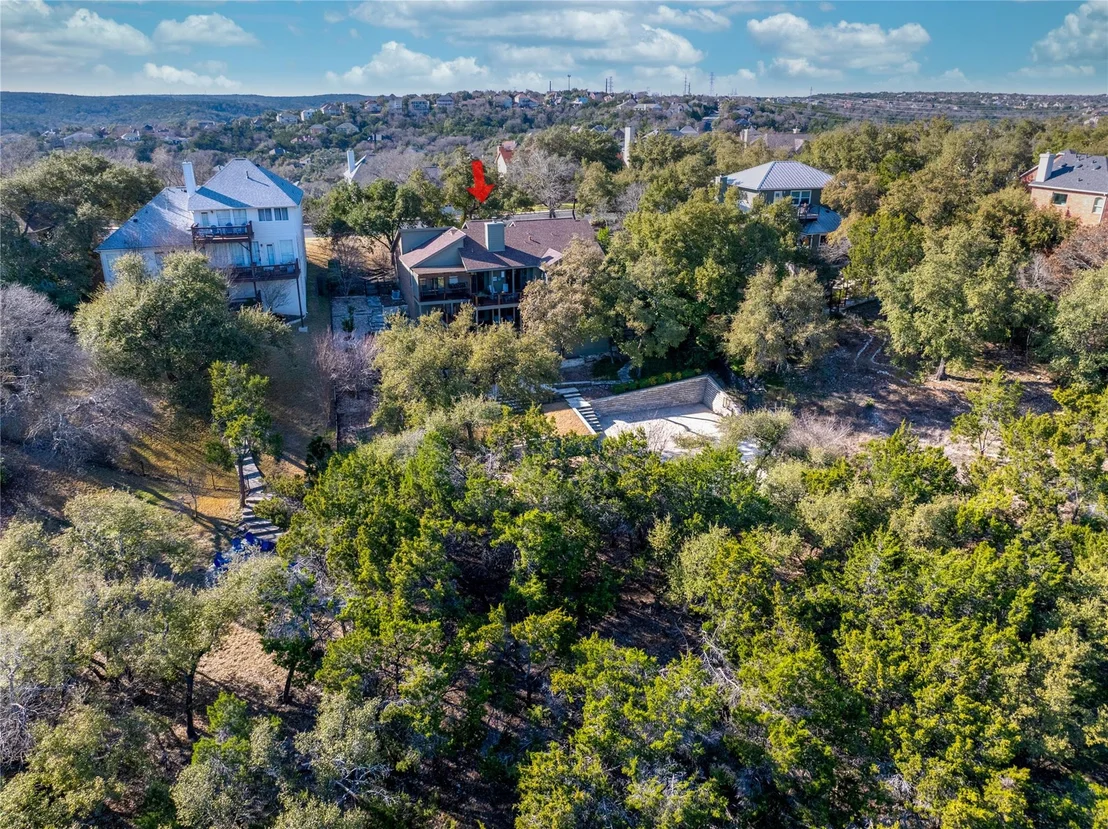 Photo of 9003 Bluegrass DR