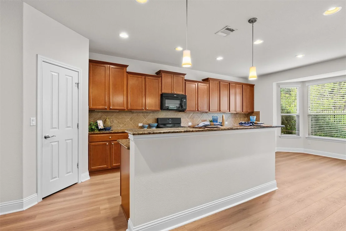 Photo of 509 Davis Mountain CIR
