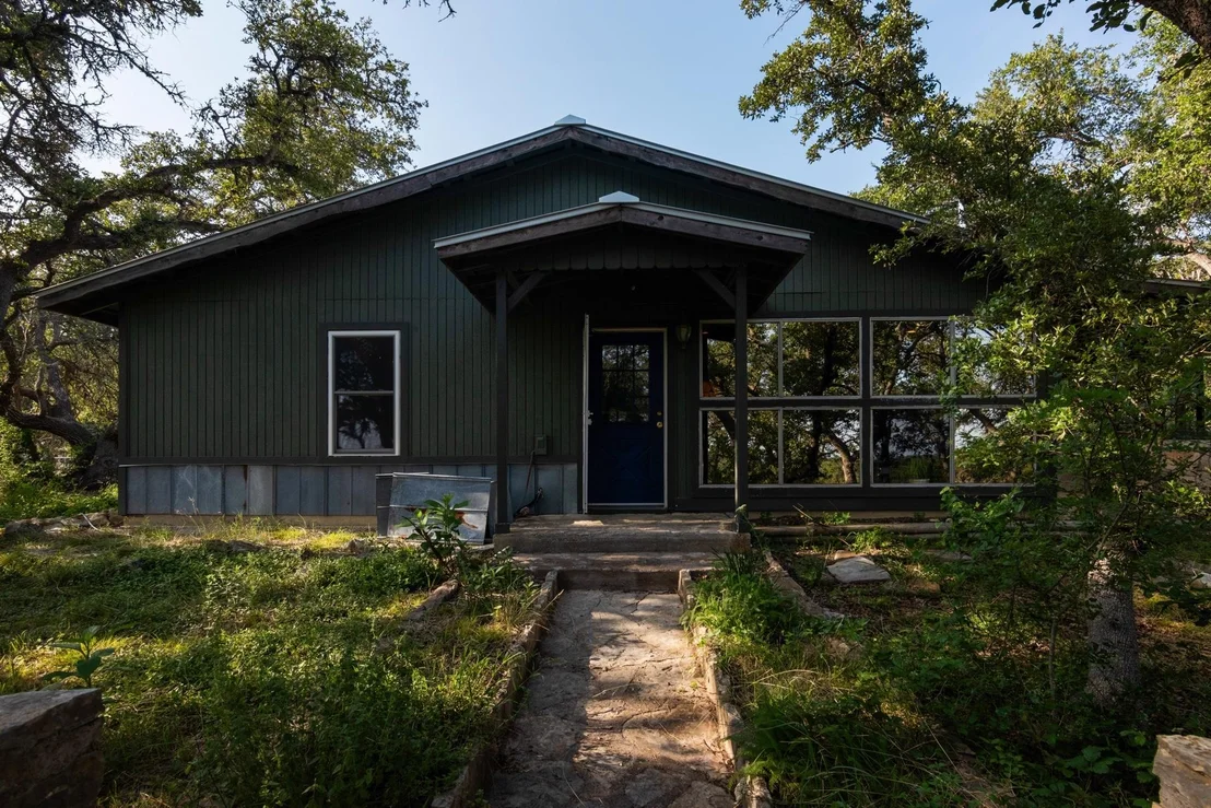 Photo of 435 Spangenberg RD