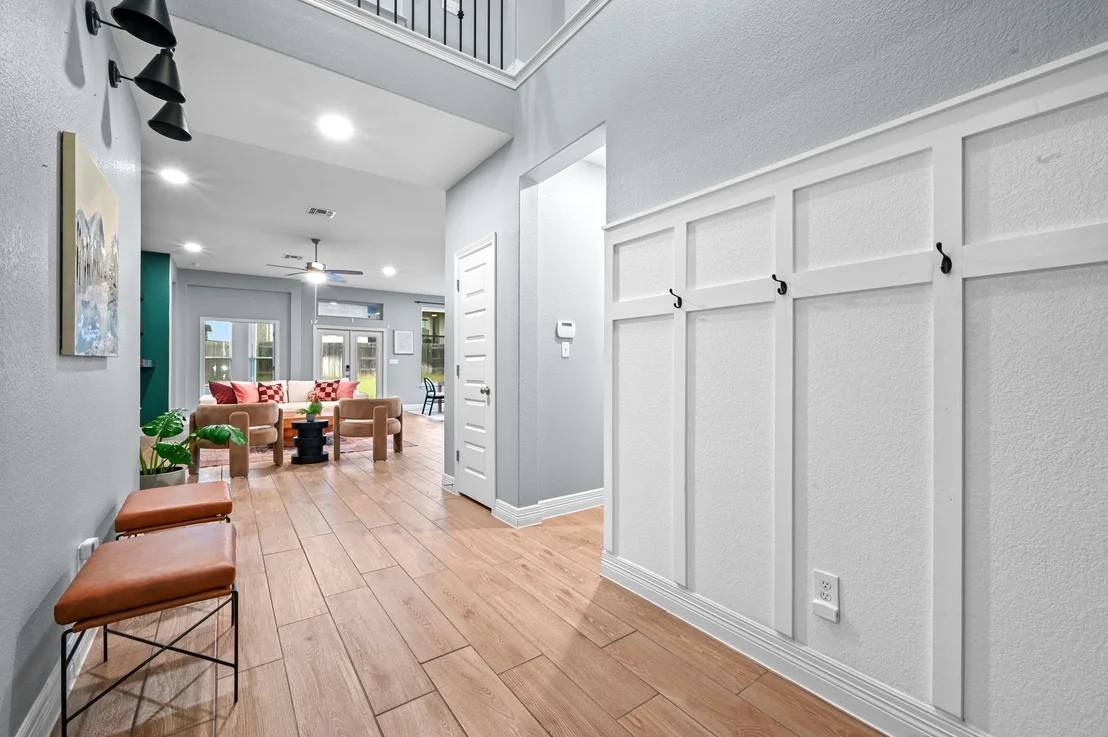 Photo of 154 Ashleaf DR