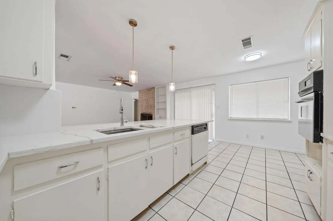 Photo of 2115 Gaston Place DR