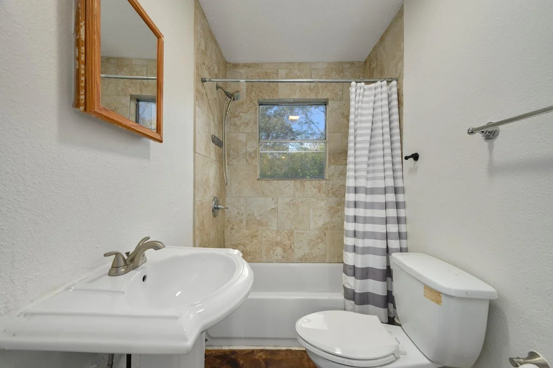 Photo of 1606 Singleton Ave