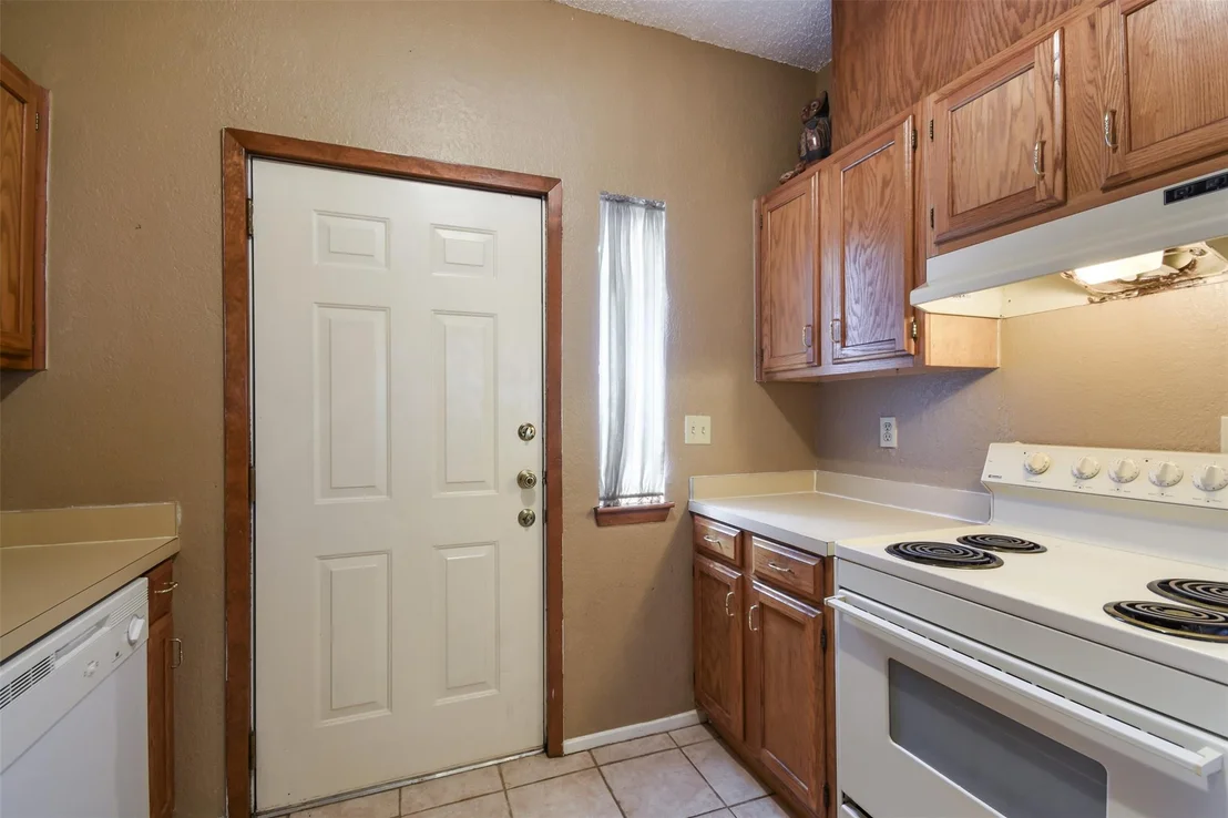 Photo of Unit 2 at 3004 Speedway Ave