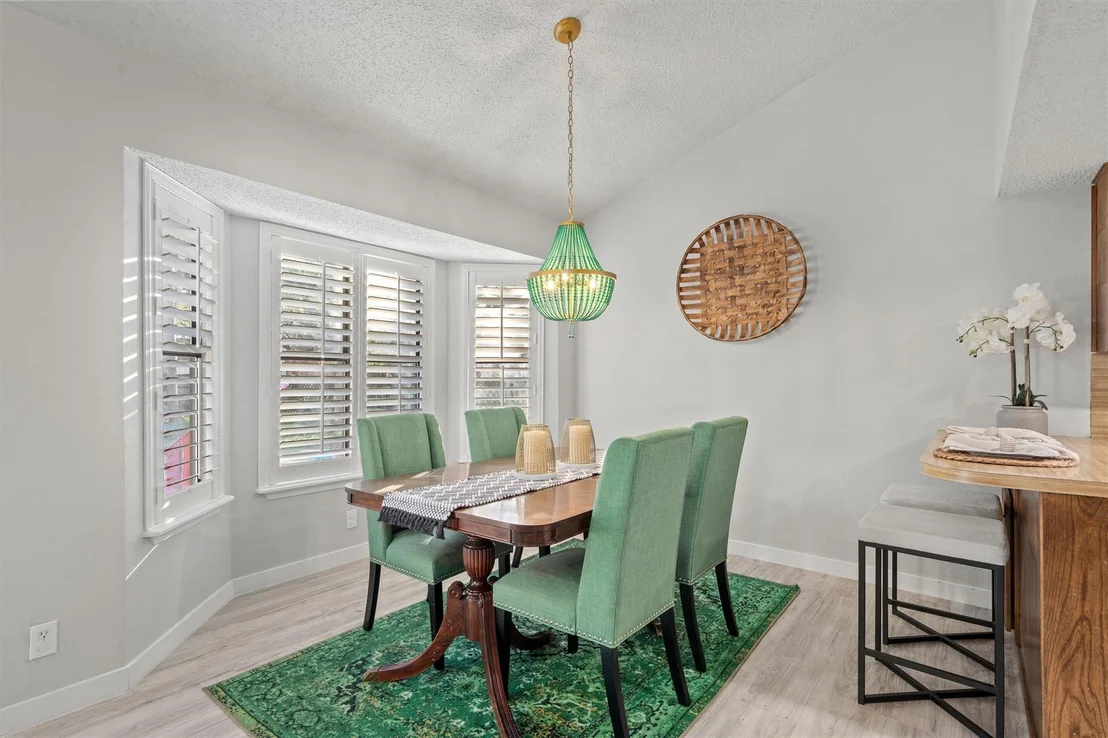 Photo of 702 Bosque TRL