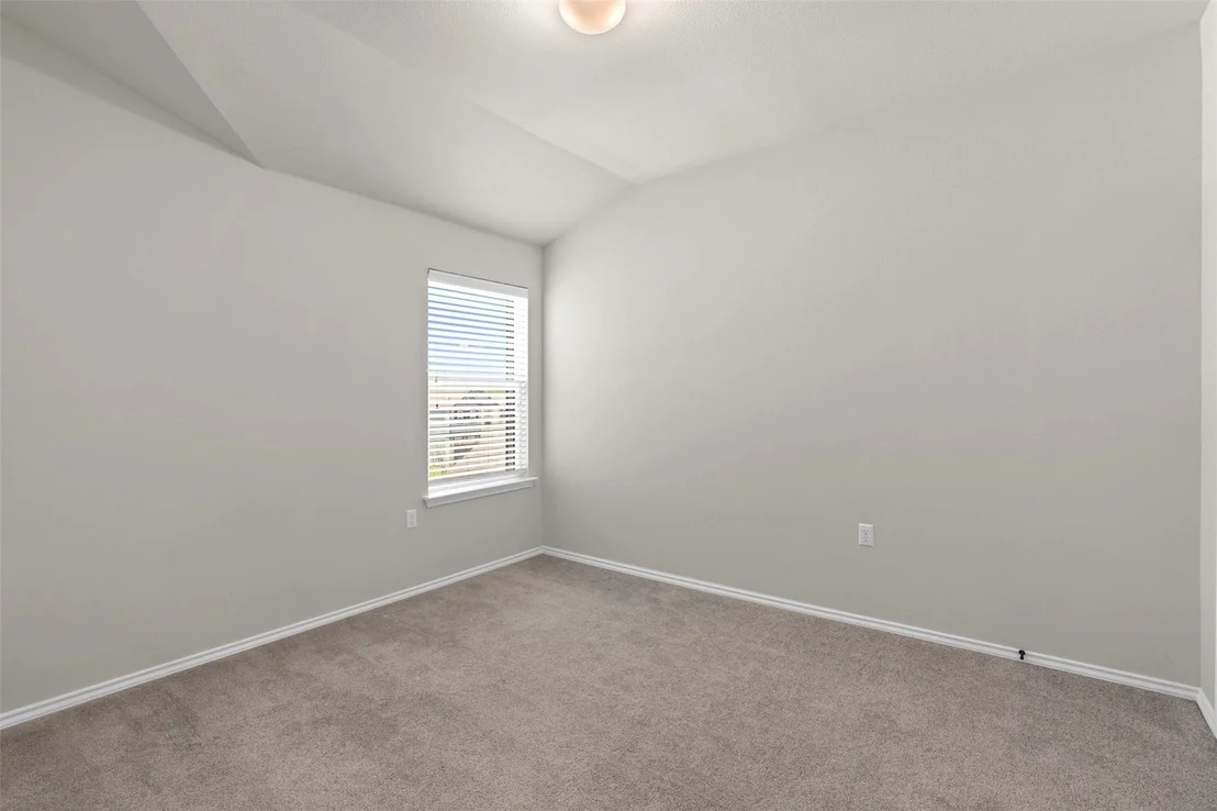 Photo of 4712 Pell RD