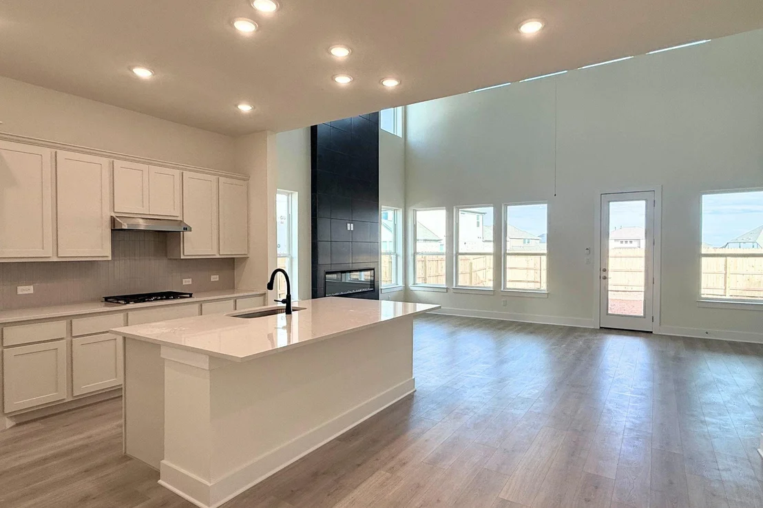 Photo of 19601 Erna DR