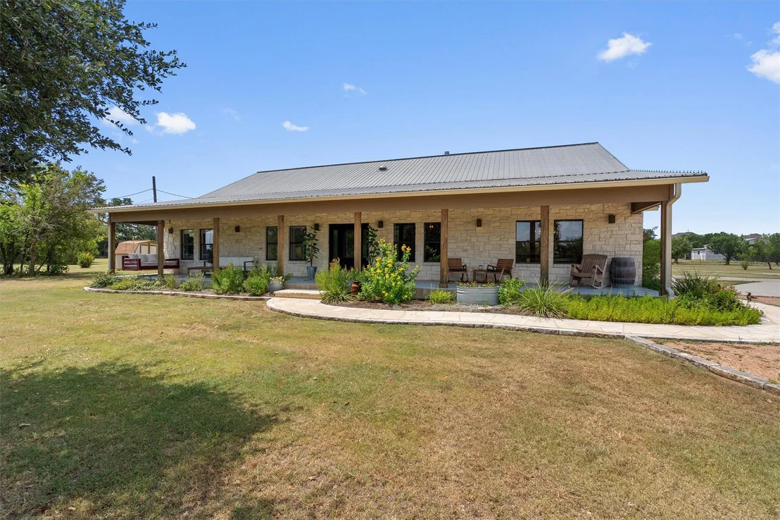 Photo of 323 Patricia RD