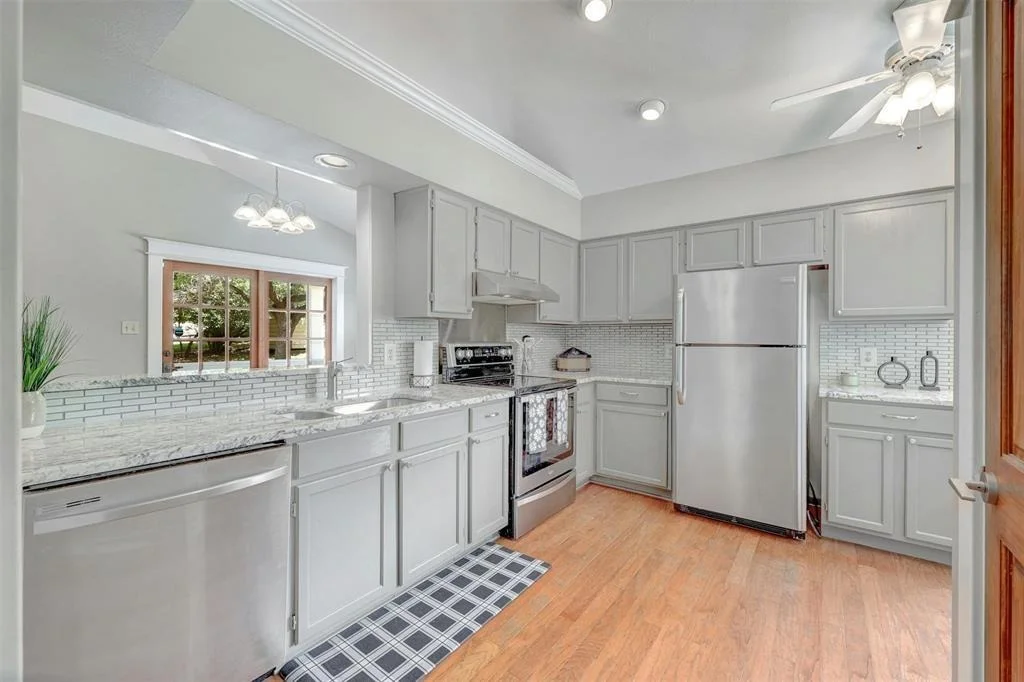 Photo of 2115 Saratoga DR