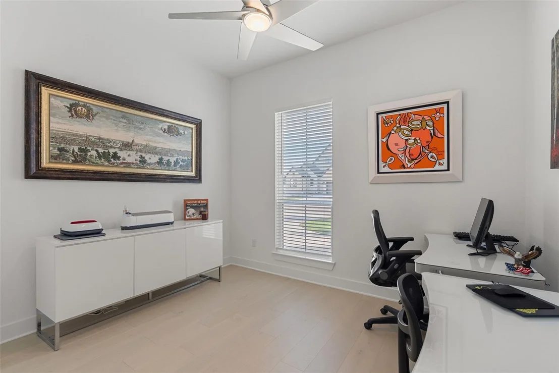 Photo of 544 Castillo BND