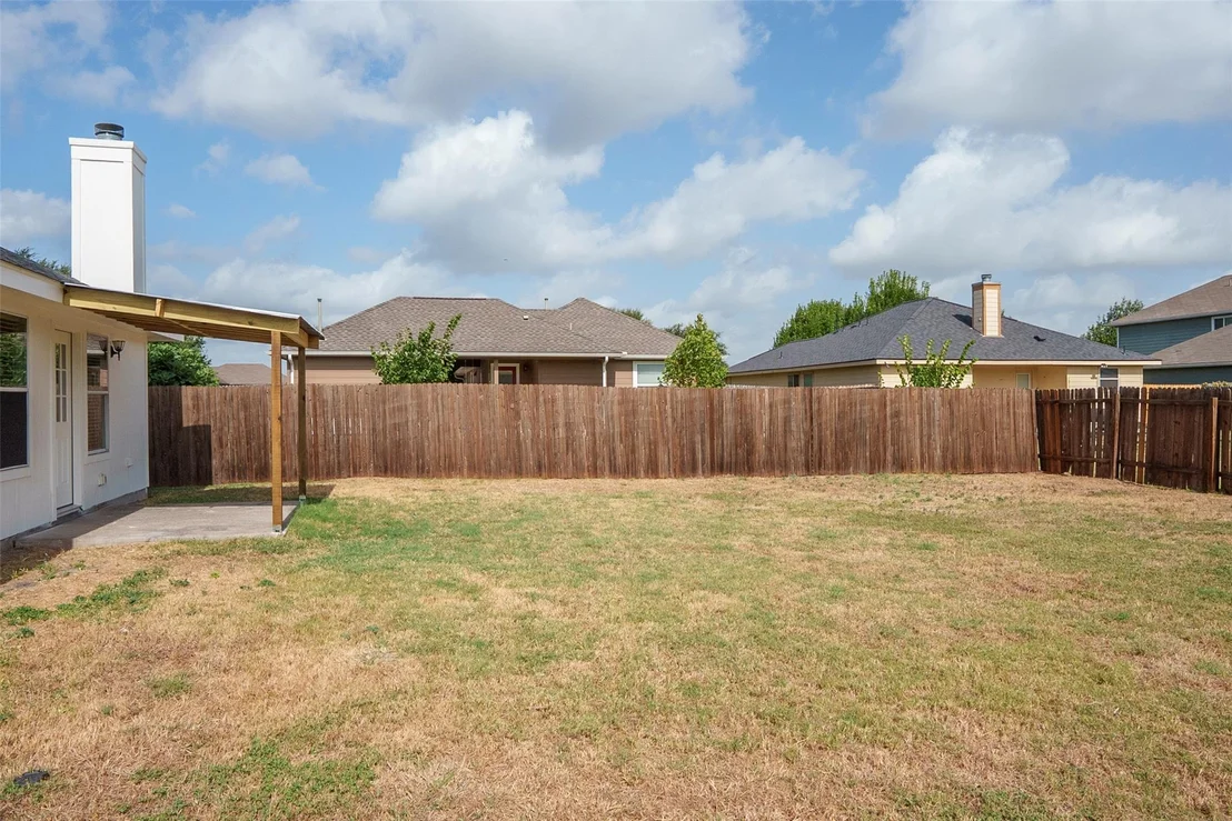 Photo of 107 Fishbaugh LN