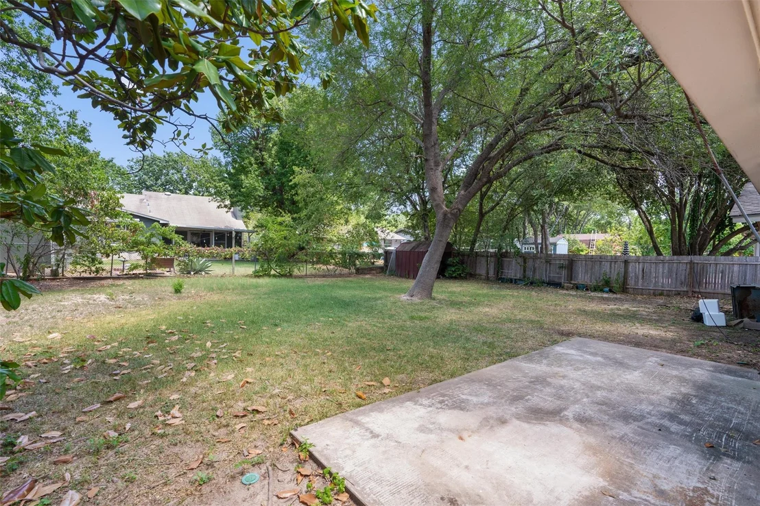 Photo of 5806 Whitebrook DR
