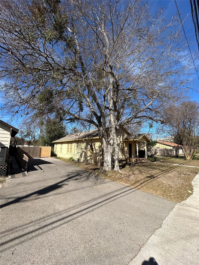 Photo of 4322 James Casey ST