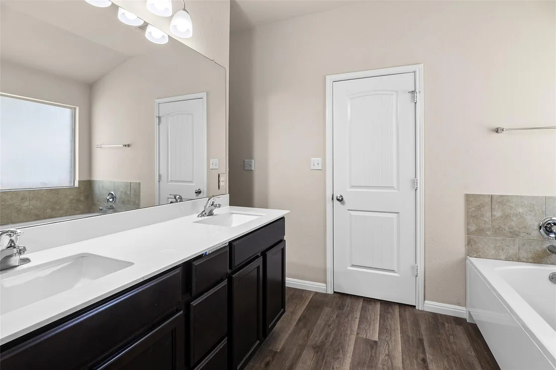 Photo of 1300 Spicewood DR
