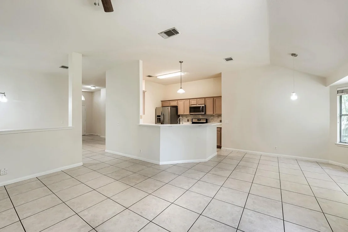 Photo of 409 Willowbrook DR