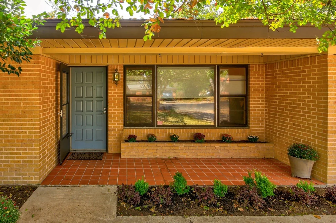 Photo of 1005 Salem LN