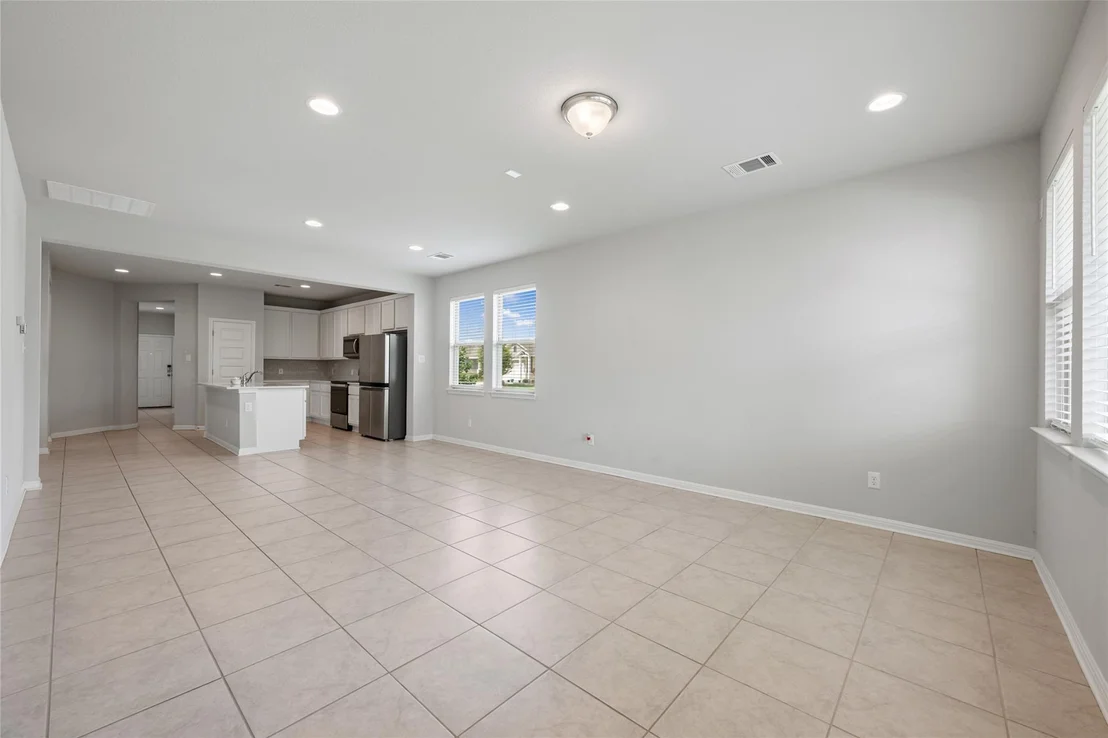 Photo of 101 Quiet Man DR