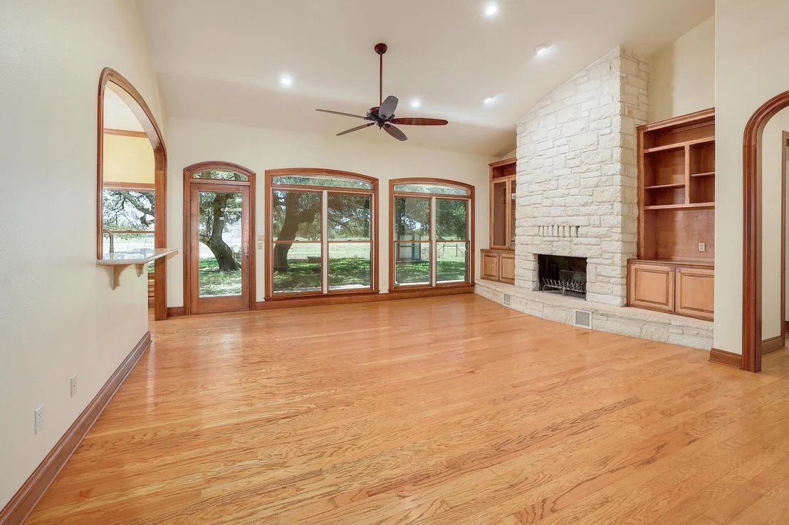 Photo of 3900 Shell RD
