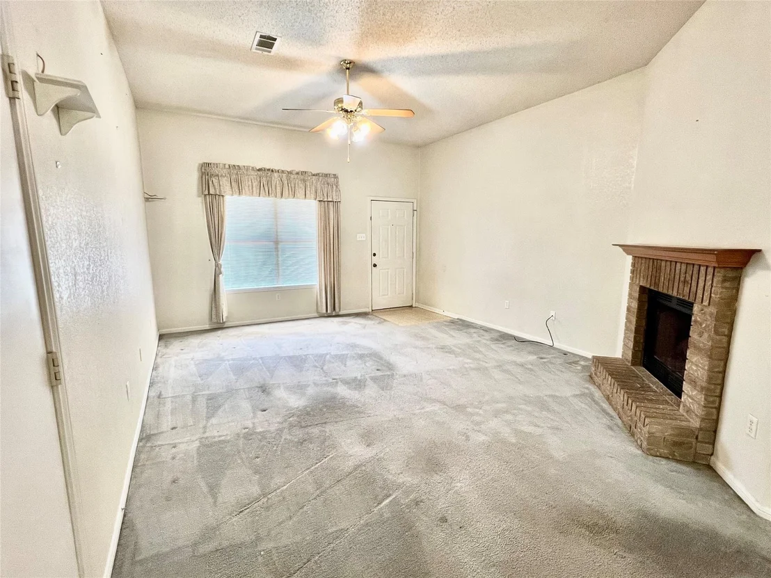 Photo of 105 Lariat CIR