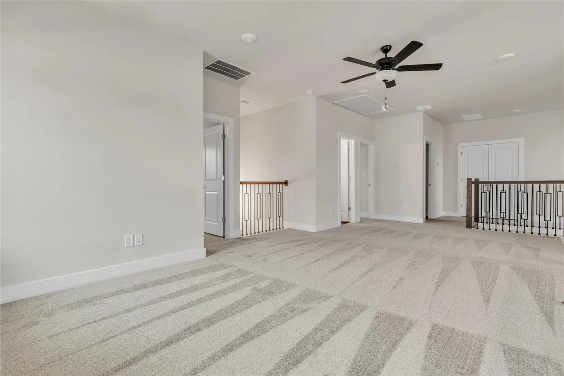 Photo of 8424 Red Bottle Brush RD