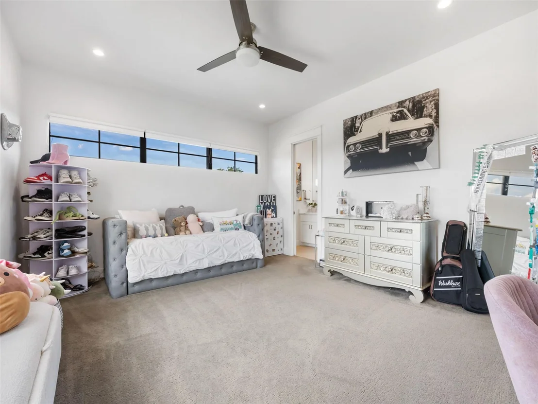 Photo of 108 Fishspear LN