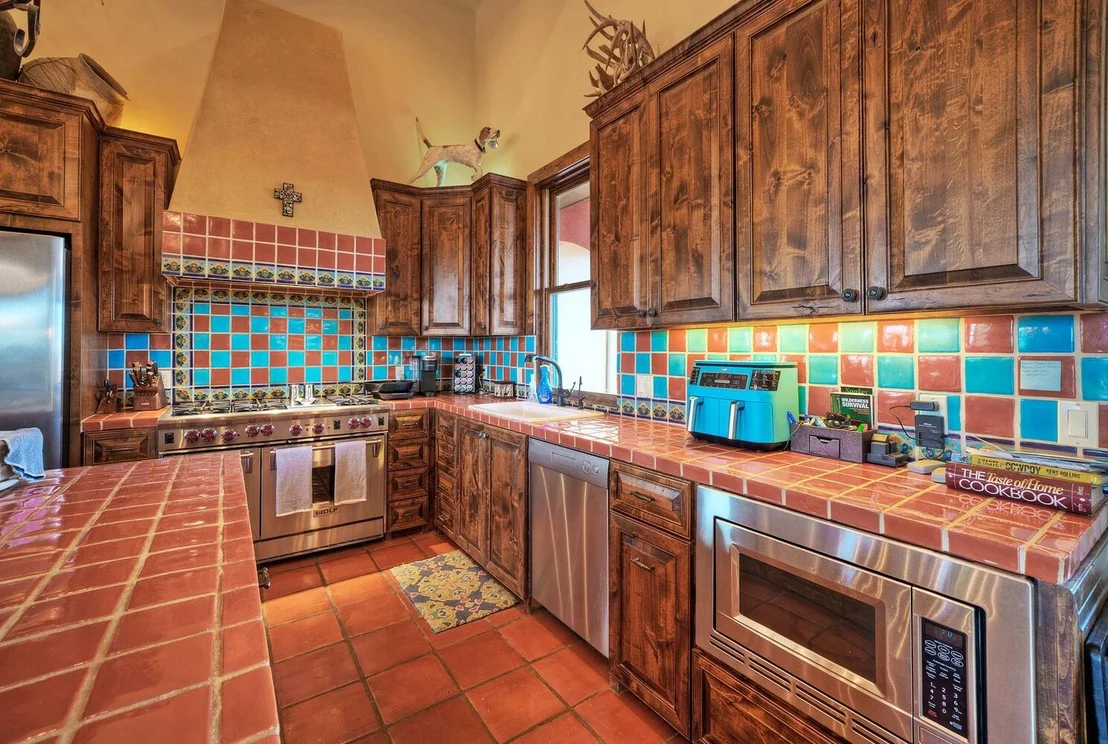 Photo of 1372 Lyles Ranch RD