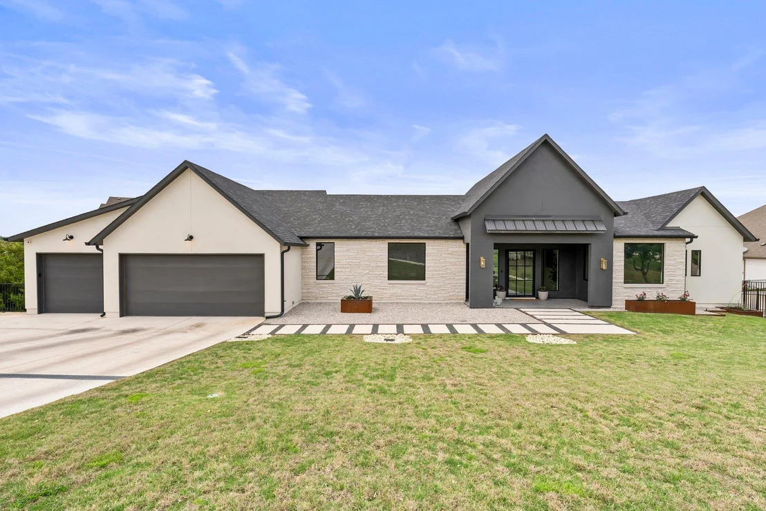 Photo of 17800 Windecker CV
