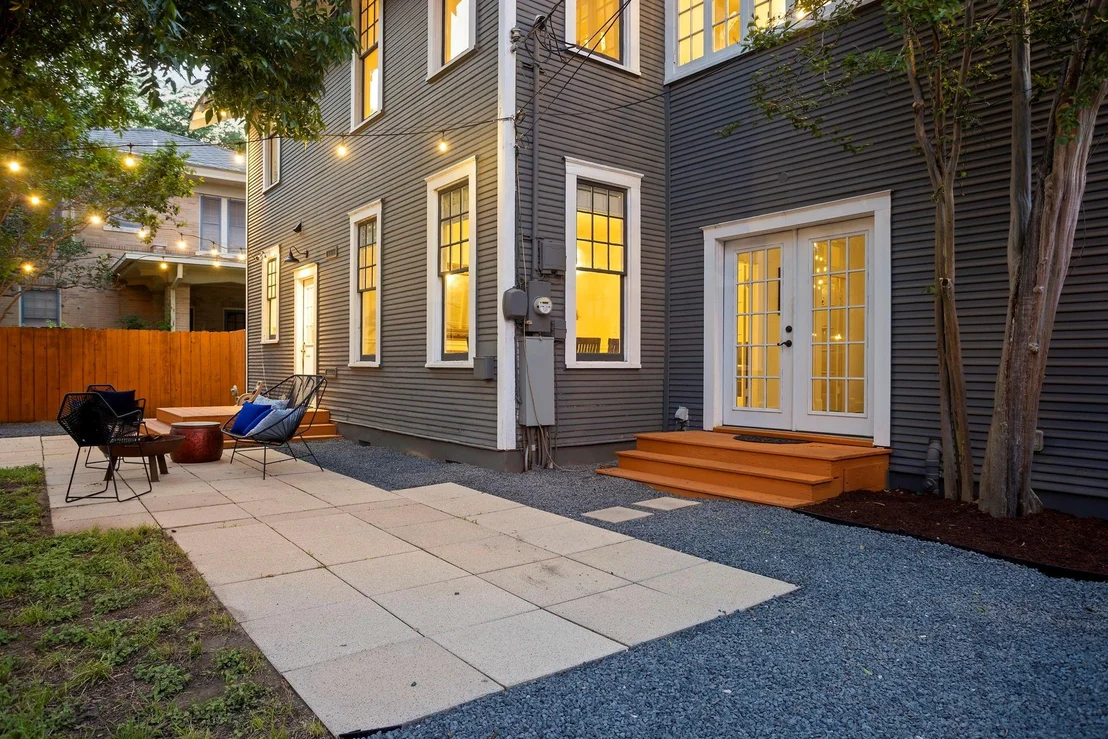 Photo of 607 W 32nd ST