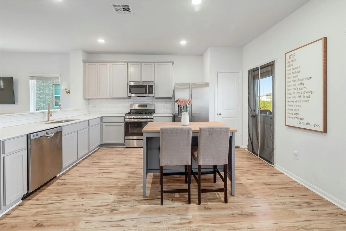 Photo of 1256 Whipple Tree TRL