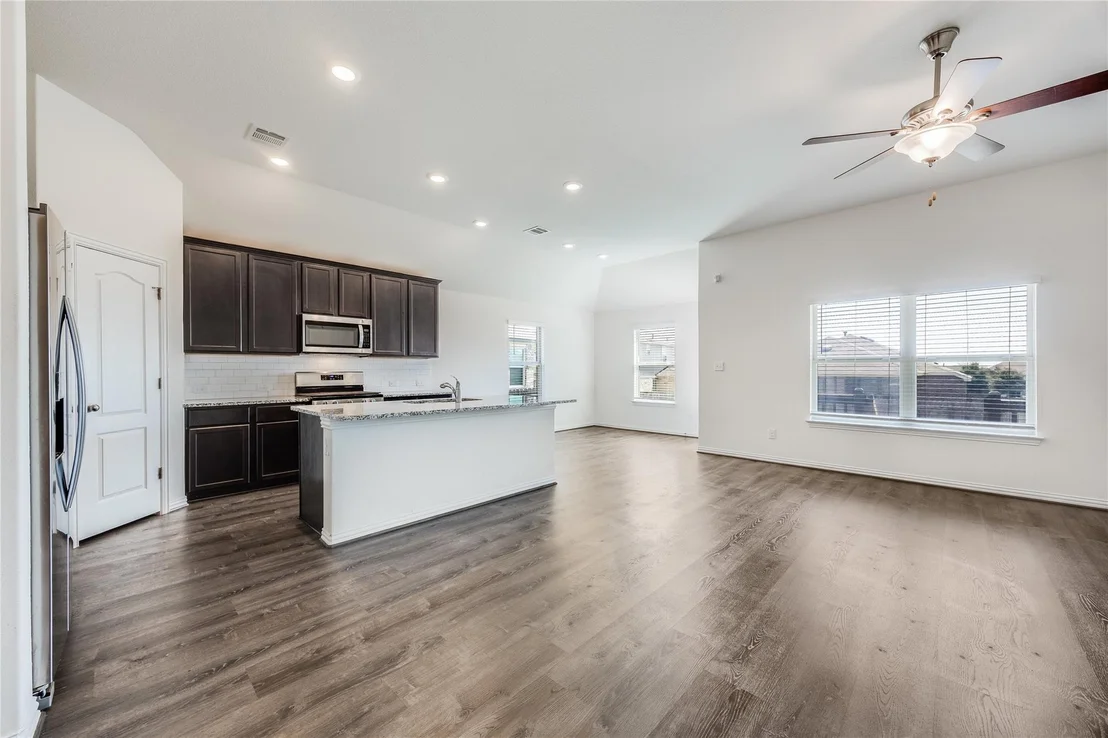 Photo of 5909 Toscana TRCE