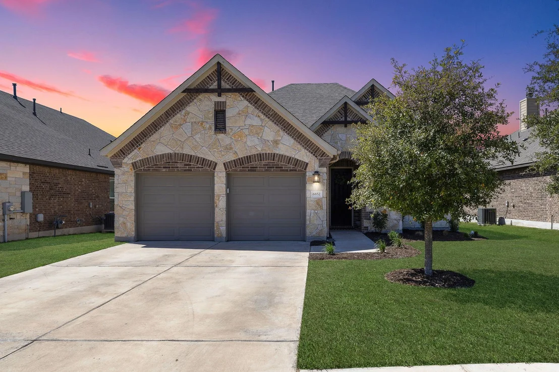 Photo of 6852 Brindisi PL