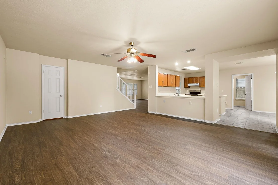 Photo of 2104 Deer Creek TRL