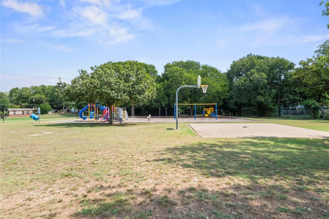 Photo of 22 Park LN